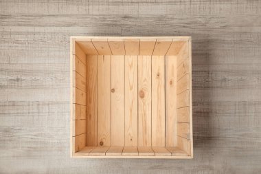 Açık renkli, üstten görünüm açık boş ahşap sandık