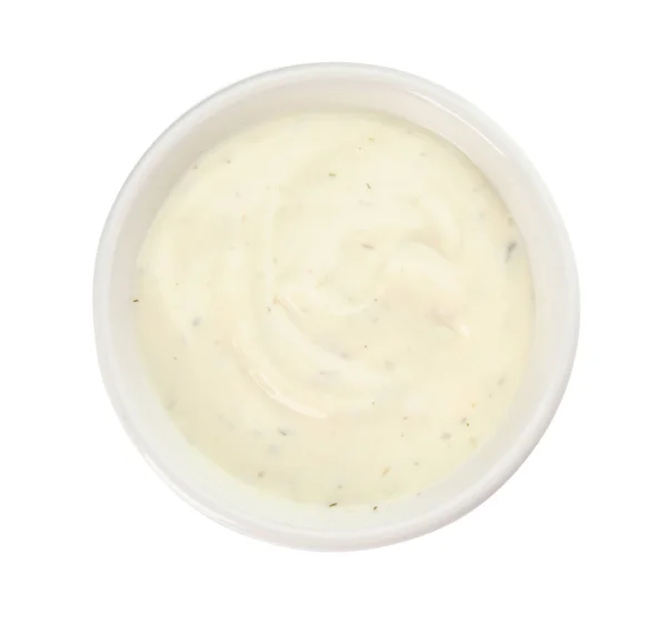 Cuenco de salsa de ajo casero aislado en blanco, vista superior — Foto de Stock