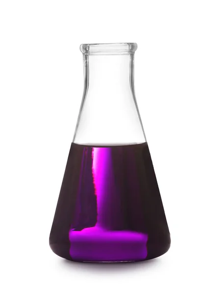 白色背景上装有液体的玻璃瓶。溶液化学 — 图库照片