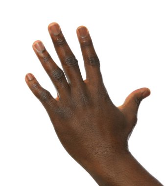 Afro-Amerikalı adam beyaz arka plan üzerinde el jesti gösteren, closeup