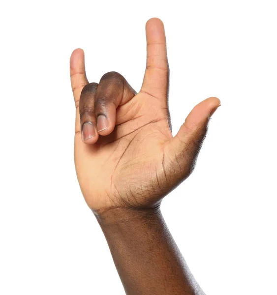 Hombre afroamericano mostrando gesto ROCK sobre fondo blanco, primer plano — Foto de Stock