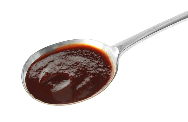 Ложка з гарячим соусом для барбекю на білому тлі — стокове фото
