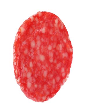 Beyaz arka planda taze lezzetli sosis kesin