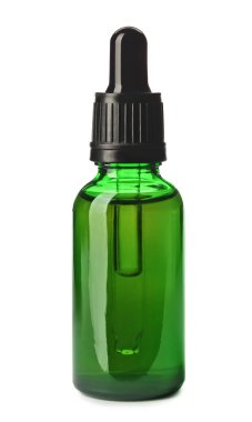 Kozmetik şişesi ve beyaz arka planda gerekli yağlı pipet.