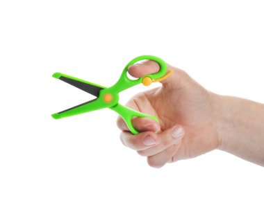 Beyaz, yakın çekim izole çocuk makası çifti tutan adam