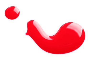 Beyaz arka plan üzerine dökülen parlak oje, üst görünüm