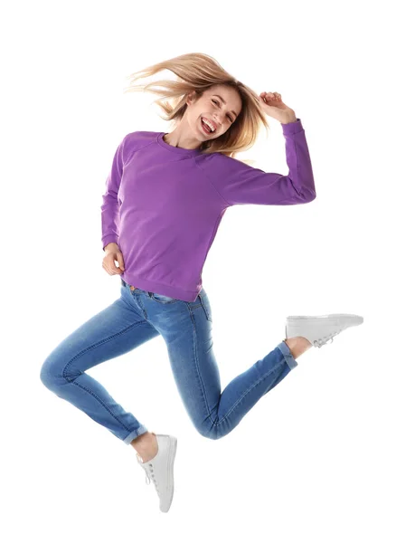 Retrato de comprimento total de mulher bonita pulando no fundo branco — Fotografia de Stock