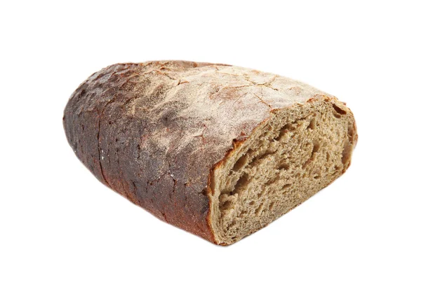 De helft van roggebrood geïsoleerd op wit — Stockfoto