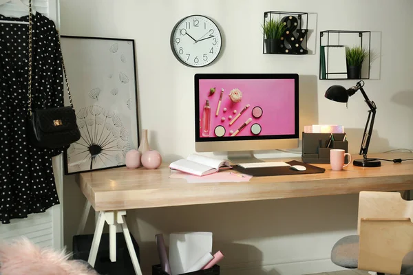 Modern workplace interior with computer on table — Stock Photo, Image