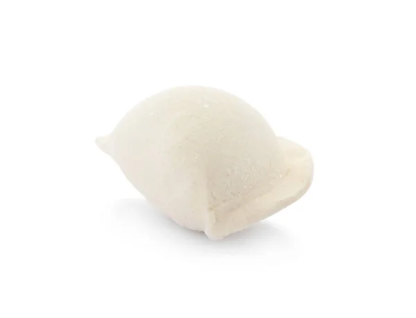 Dumpling crudo con sabroso relleno sobre fondo blanco — Foto de Stock