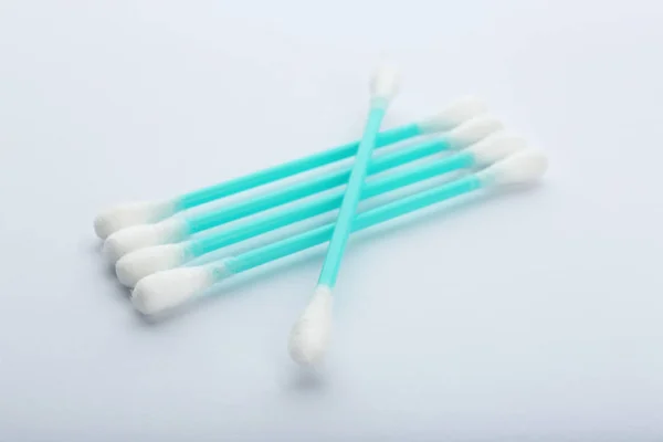 Plastic cotton swabs on white background. Hygienic accessory — Stock Photo, Image