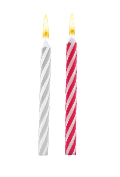 Χρώμα κεριά τούρτα γενεθλίων σε λευκό φόντο — Φωτογραφία Αρχείου
