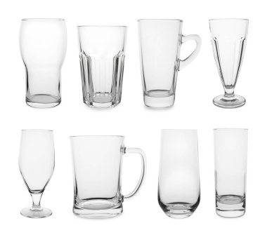 Beyaz arkaplanda farklı boş bardaklar