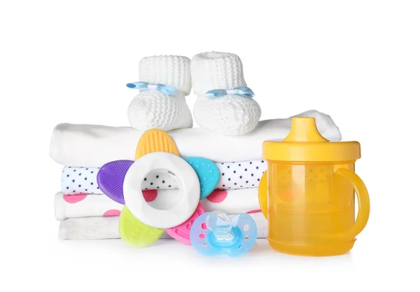 Conjunto de accesorios para bebés sobre fondo blanco — Foto de Stock