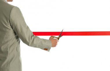 Adam ofis takım elbise kesme kırmızı şerit üzerinde izole beyaz, kapatmak