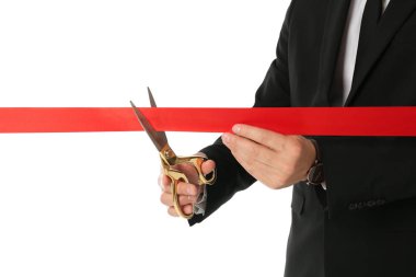 Adam ofis takım elbise kesme kırmızı şerit üzerinde izole beyaz, kapatmak