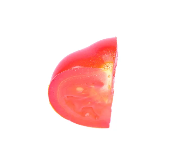 흰색 배경에 빨간 체리 토마토를 잘라 — 스톡 사진