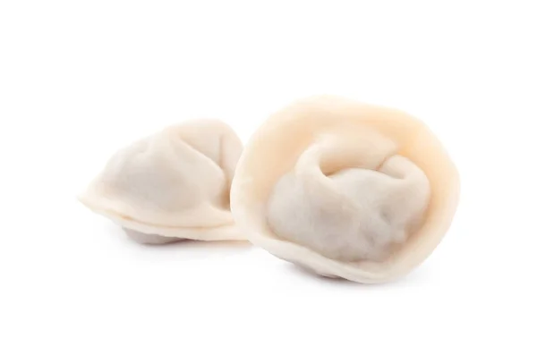 Smakelijke verse gekookte dumplings op witte achtergrond — Stockfoto