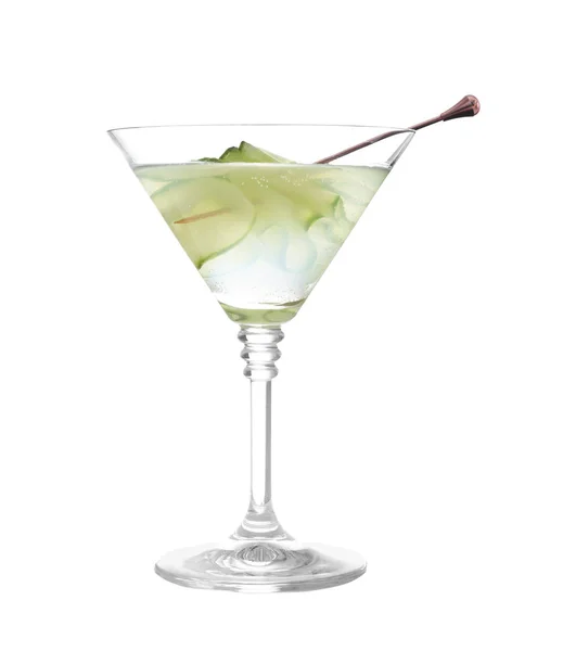 Glas smakelijke Martini met komkommer op witte achtergrond — Stockfoto