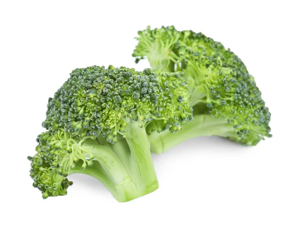 Friss zöld brokkoli fehér háttér. Bioélelmiszerek — Stock Fotó