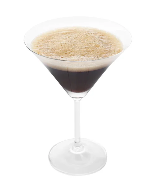 Vaso de Espresso Martini sobre fondo blanco. Cóctel de alcohol — Foto de Stock