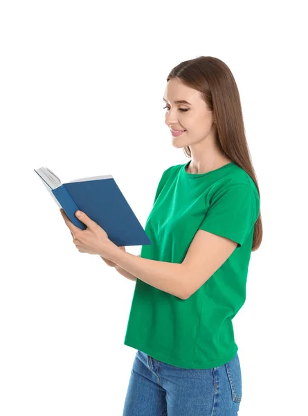 Genç kadın beyaz arka plan üzerinde kitap okuma — Stok fotoğraf