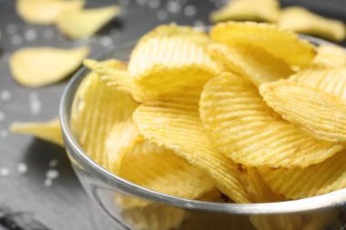 Kase lezzetli patates cips, çekim görünümü