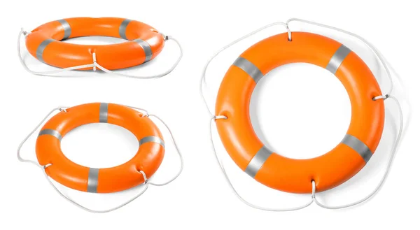 Set di anelli di salvagente arancioni su sfondo bianco — Foto Stock