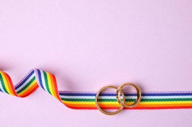 Renk arka plan, metin için alan alyans ve gökkuşağı şerit üst görünümü. Gay sembolü