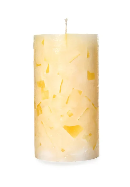 Navoskovaná barevná vosková svíčka na bílém pozadí — Stock fotografie
