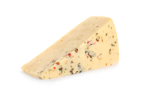 Pedaço de queijo delicioso no fundo branco — Fotografia de Stock