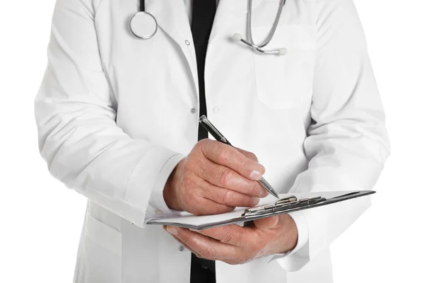 男医生用听诊器和剪贴板隔离在白色，特写。医务人员 — 图库照片