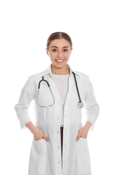 Portret van een arts met stethoscoop geïsoleerd op wit — Stockfoto