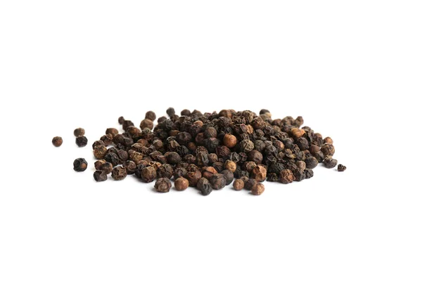 Heap of black peppercorns isolated on white — Stock Photo, Image