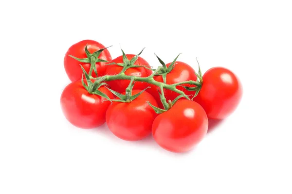 Rama de tomates cherry frescos aislados en blanco — Foto de Stock