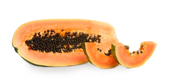 Papaya fresca y jugosa sobre fondo blanco — Foto de Stock