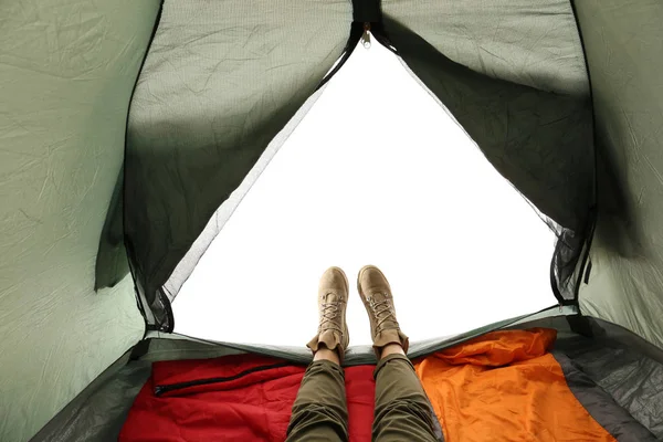 Női closeup a kemping sátor fehér háttér, Kilátás belülről — Stock Fotó
