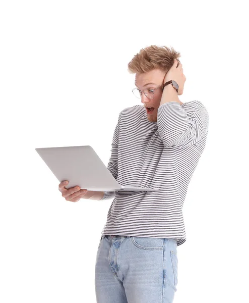 Homem emocional com laptop no fundo branco — Fotografia de Stock