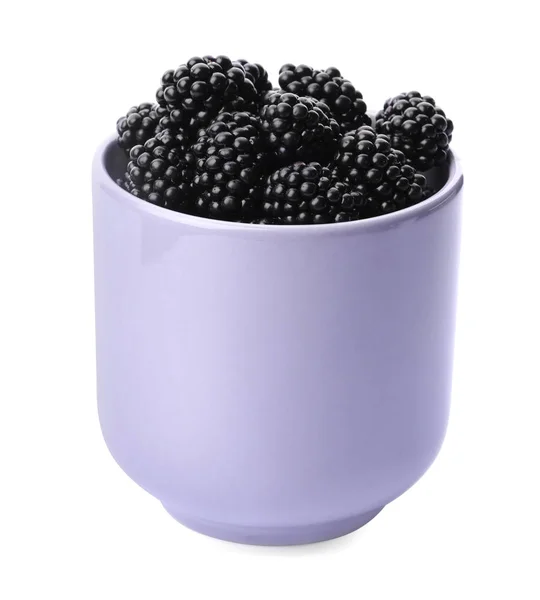 Purple cup of tasty blackberries on white background — Stock Photo, Image