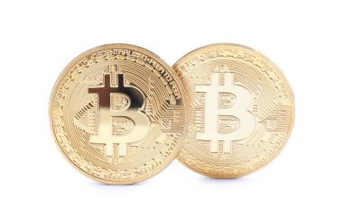Beyaz üzerinde izole parlak Bitcoins. Dijital para birimi