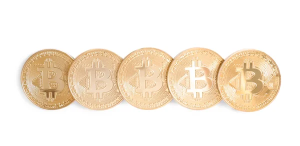 Fila de bitcoins aislados en blanco, vista superior. Moneda digital — Foto de Stock