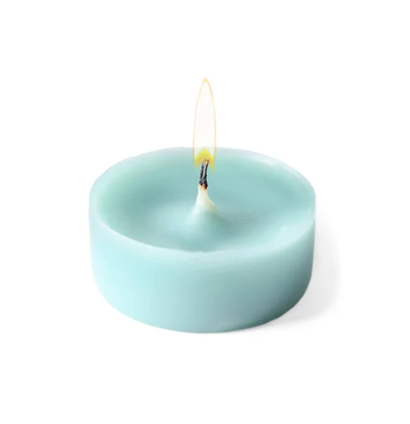 Jasnoniebieski wosk dekoracyjny świeca na białym tle — Zdjęcie stockowe
