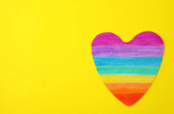 Top view of rainbow heart on color background, space for text. Gay symbol — Stock Photo, Image