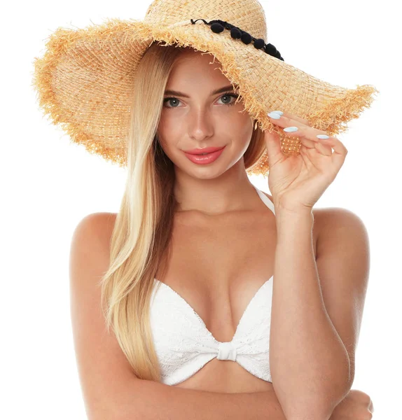 Mooie jonge vrouw het dragen van stijlvolle bikini op witte achtergrond — Stockfoto