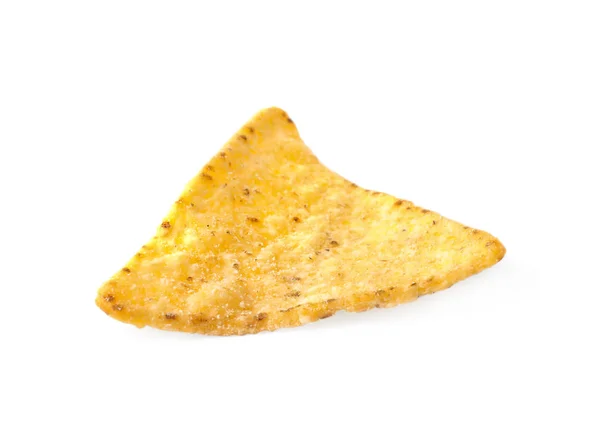 Sabroso chip de nacho mexicano sobre fondo blanco — Foto de Stock