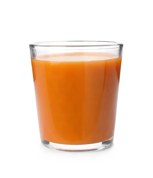 Склянка свіжого морквяного соку на білому фоні — стокове фото