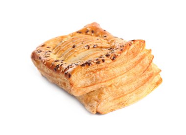 Beyaz arka planda taze lezzetli puf böreği