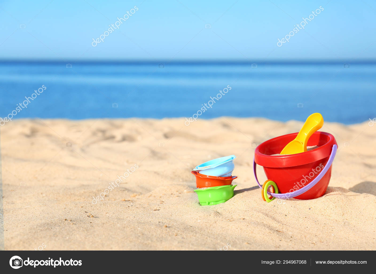 sand and sea toys