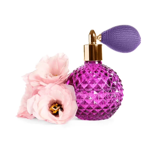 Bottle of luxury perfume and beautiful flowers isolated on white — Stock Photo, Image