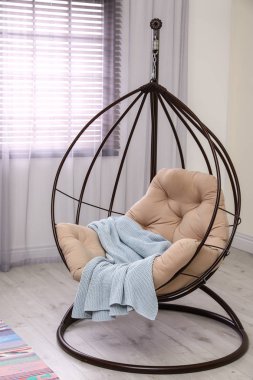 Oda iç yastık ile rahat salıncak sandalye